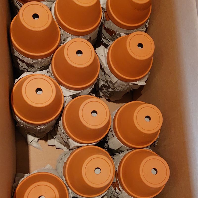 Tontöpfe zum Bemalen für die Kinder